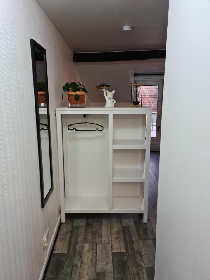 Un Appartement Qui A Du Chien Еперне Екстериор снимка