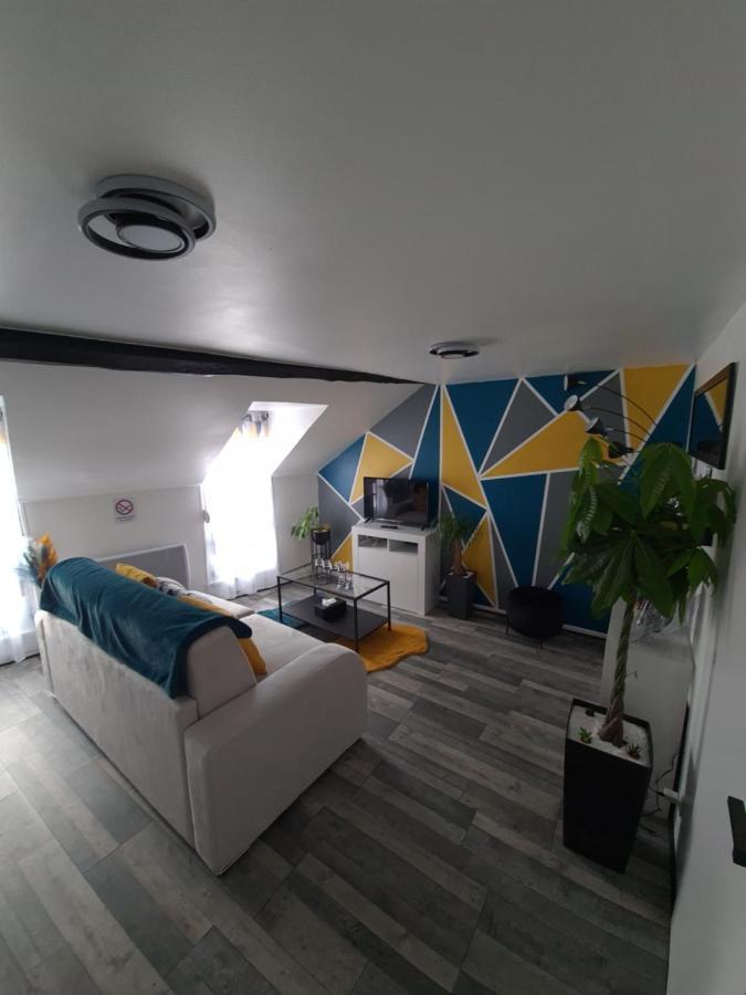 Un Appartement Qui A Du Chien Еперне Екстериор снимка