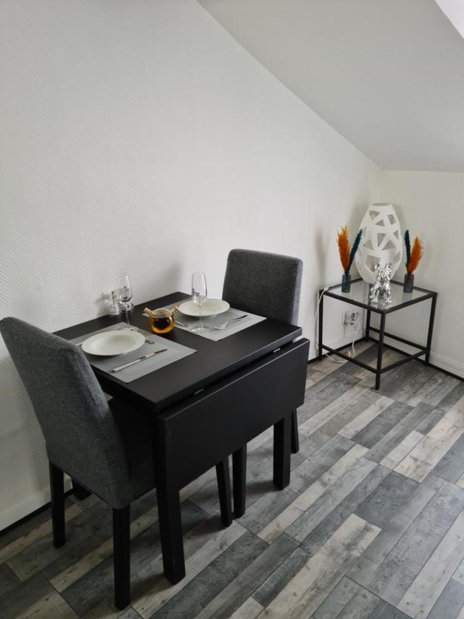 Un Appartement Qui A Du Chien Еперне Екстериор снимка