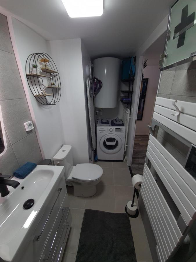 Un Appartement Qui A Du Chien Еперне Екстериор снимка